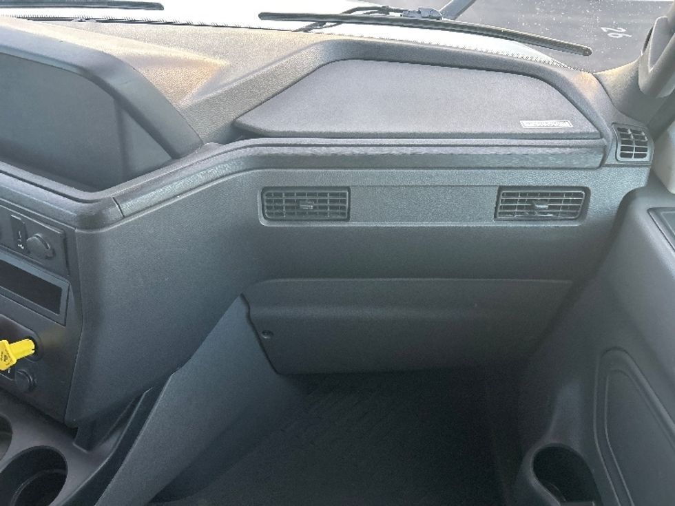 Sleeper Tractor-Heavy Duty Tractors-International-2023-LT625-Fontana-CA-646,879\n\t\tmiles-$ 47,000 - Image 14