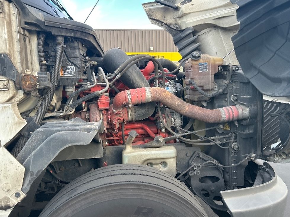 Sleeper Tractor-Heavy Duty Tractors-International-2023-LT625-Fontana-CA-646,879\n\t\tmiles-$ 47,000 - Image 20