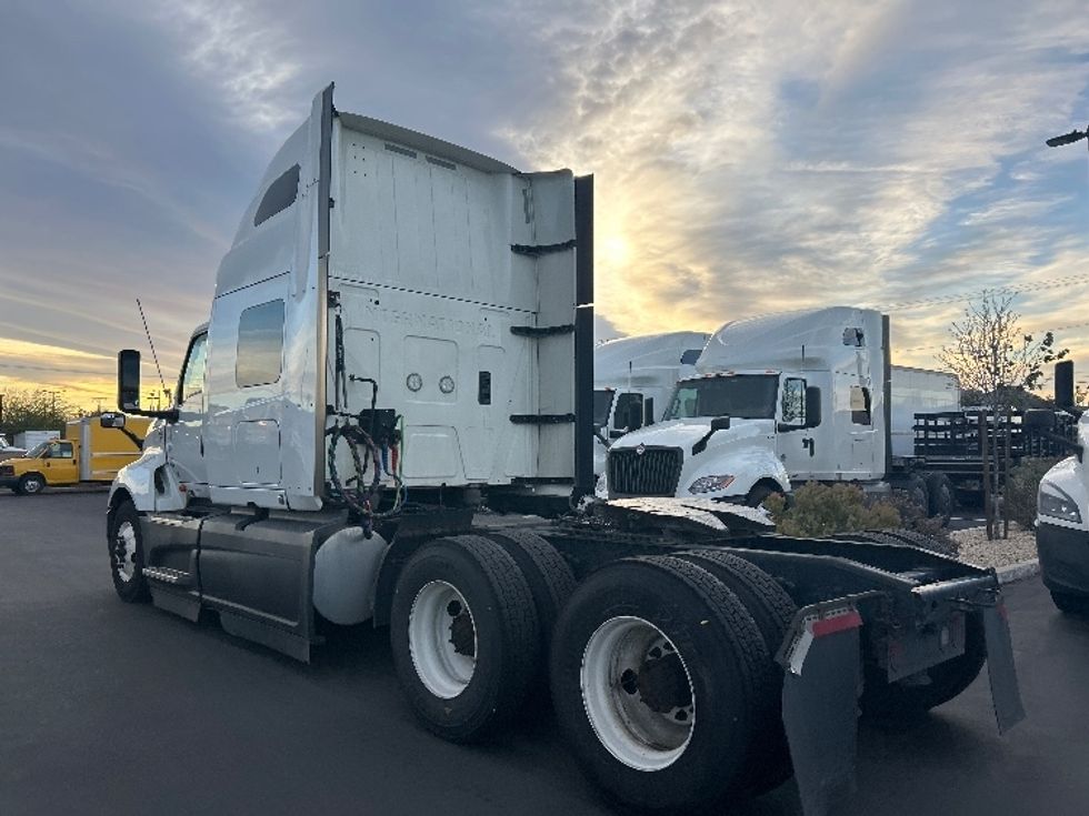 Sleeper Tractor-Heavy Duty Tractors-International-2023-LT625-Fontana-CA-646,879\n\t\tmiles-$ 47,000 - Image 5