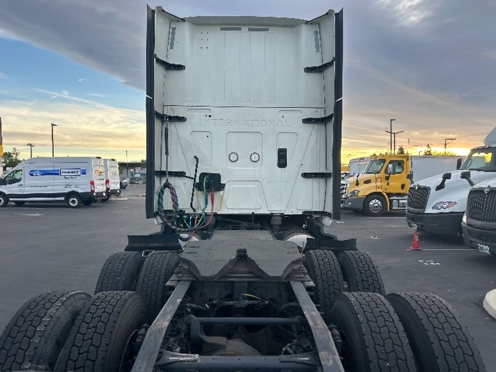Sleeper Tractor-Heavy Duty Tractors-International-2023-LT625-Fontana-CA-646,879\n\t\tmiles-$ 47,000 - Image 6