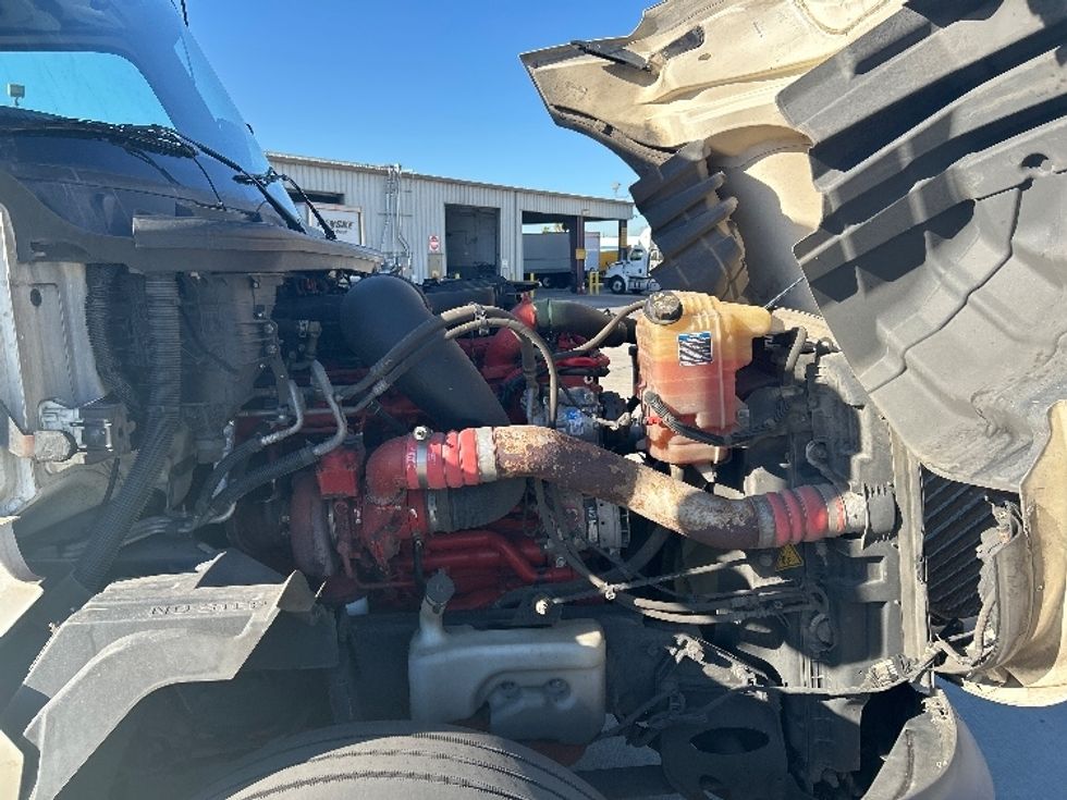 Sleeper Tractor-Heavy Duty Tractors-International-2023-LT625-Fontana-CA-759,753\n\t\tmiles-$ 40,500 - Image 20