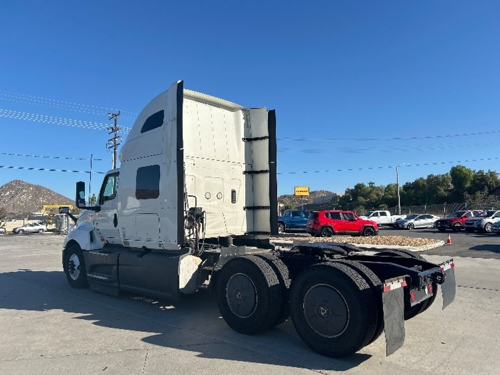 Sleeper Tractor-Heavy Duty Tractors-International-2023-LT625-Fontana-CA-759,753\n\t\tmiles-$ 40,500 - Image 5