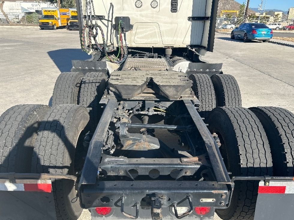 Sleeper Tractor-Heavy Duty Tractors-International-2023-LT625-Fontana-CA-759,753\n\t\tmiles-$ 40,500 - Image 6