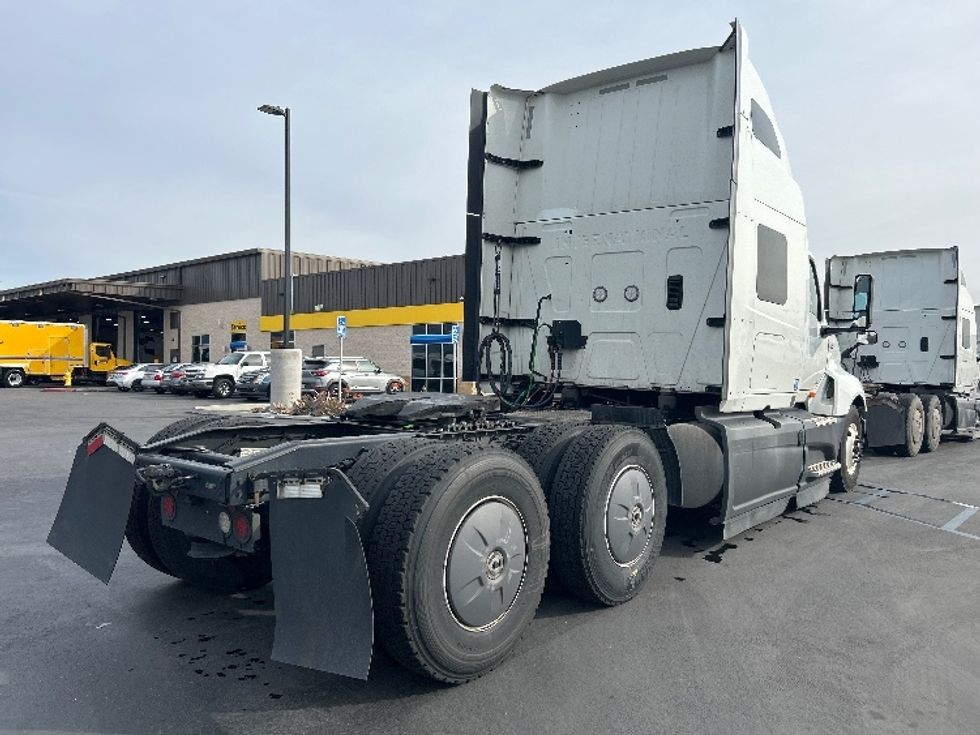 Sleeper Tractor-Heavy Duty Tractors-International-2023-LT625-Fontana-CA-777,004\n\t\tmiles-$ 35,250 - Image 7