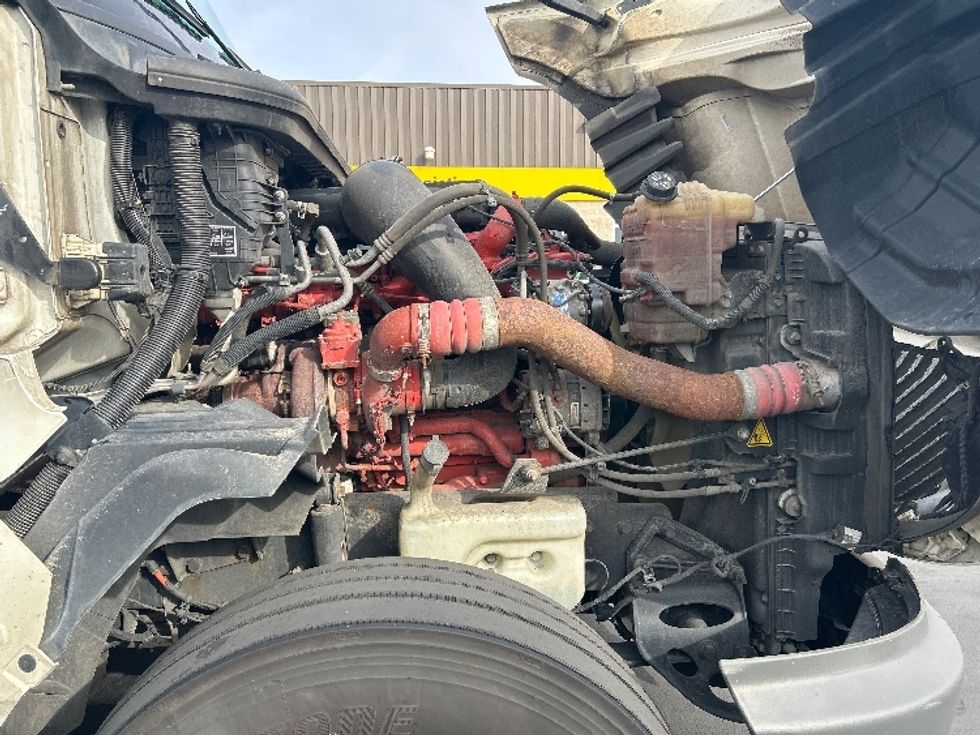 Sleeper Tractor-Heavy Duty Tractors-International-2023-LT625-Fontana-CA-785,313\n\t\tmiles-$ 35,250 - Image 19