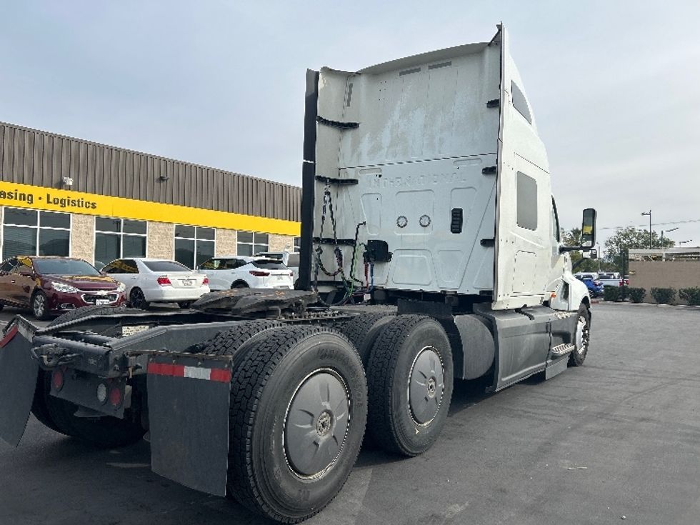 Sleeper Tractor-Heavy Duty Tractors-International-2023-LT625-Fontana-CA-785,313\n\t\tmiles-$ 35,250 - Image 6