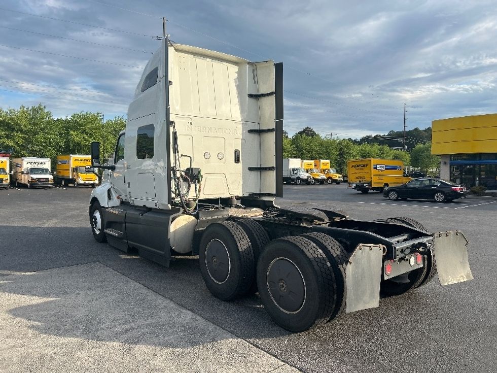Sleeper Tractor-Heavy Duty Tractors-International-2023-LT625-Forest Park-GA-593,176\n\t\tmiles-$ 49,250 - Image 5