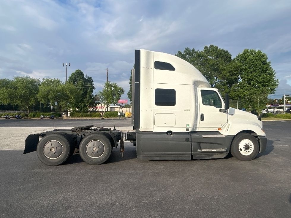 Sleeper Tractor-Heavy Duty Tractors-International-2023-LT625-Forest Park-GA-593,176\n\t\tmiles-$ 49,250 - Image 8