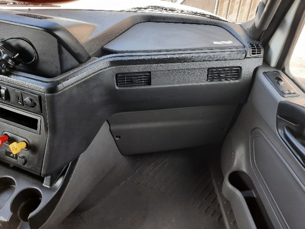 Sleeper Tractor-Heavy Duty Tractors-International-2023-LT625-Fort Worth-TX-550,875\n\t\tmiles-$ 55,250 - Image 14