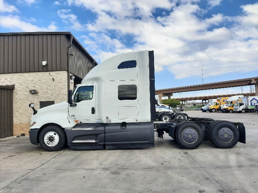 Sleeper Tractor-Heavy Duty Tractors-International-2023-LT625-Fort Worth-TX-550,875\n\t\tmiles-$ 55,250 - Image 4