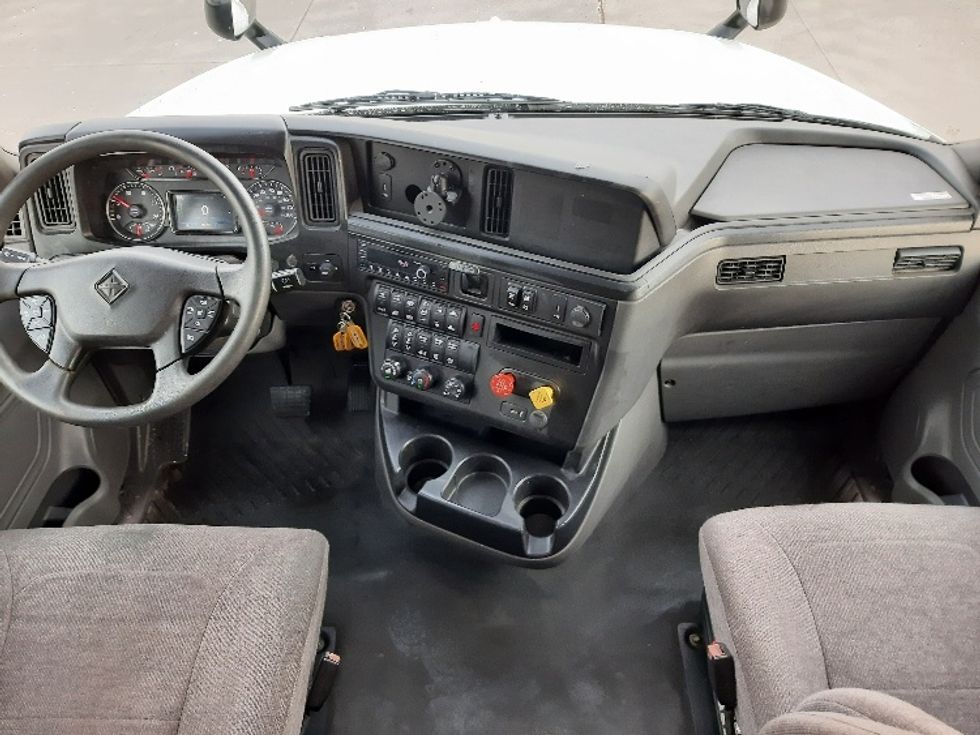 Sleeper Tractor-Heavy Duty Tractors-International-2023-LT625-Fort Worth-TX-563,903\n\t\tmiles-$ 55,250 - Image 12