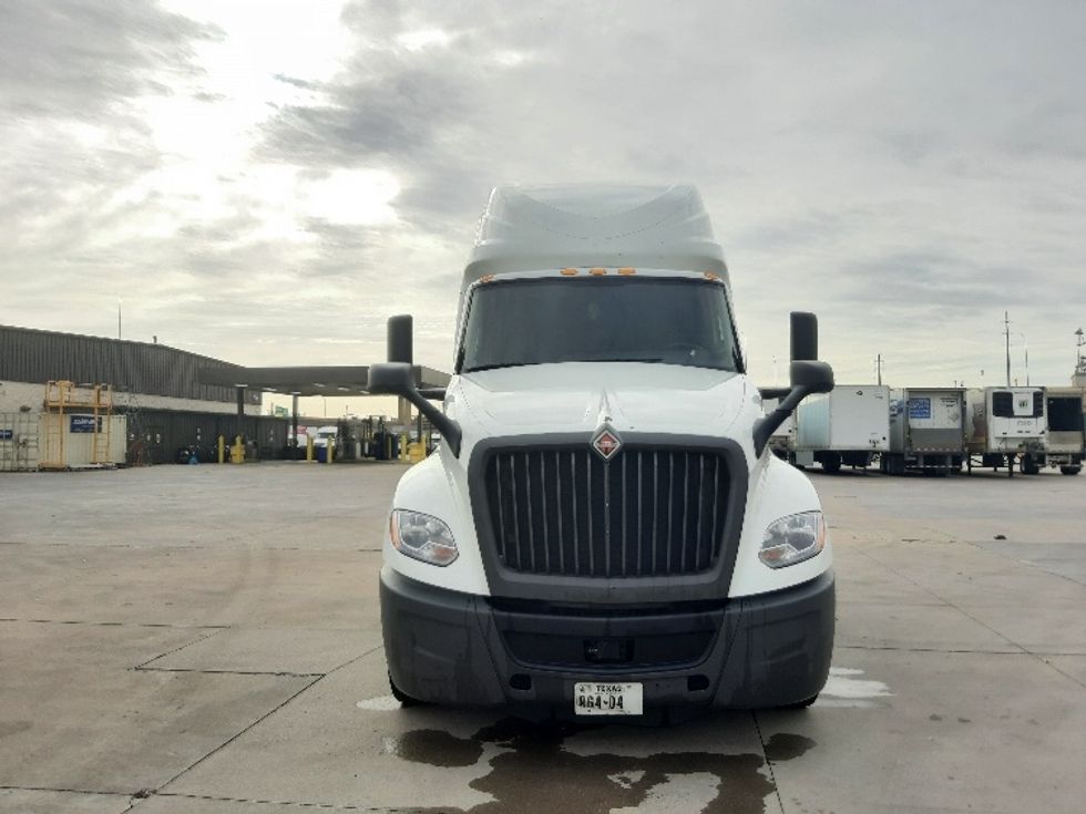 Sleeper Tractor-Heavy Duty Tractors-International-2023-LT625-Fort Worth-TX-614,499\n\t\tmiles-$ 48,750 - Image 2