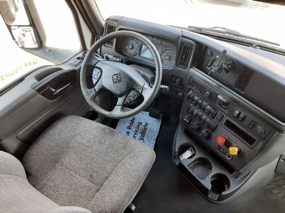 Sleeper Tractor-Heavy Duty Tractors-International-2023-LT625-Fort Worth-TX-663,324\n\t\tmiles-$ 42,500 - Image 15