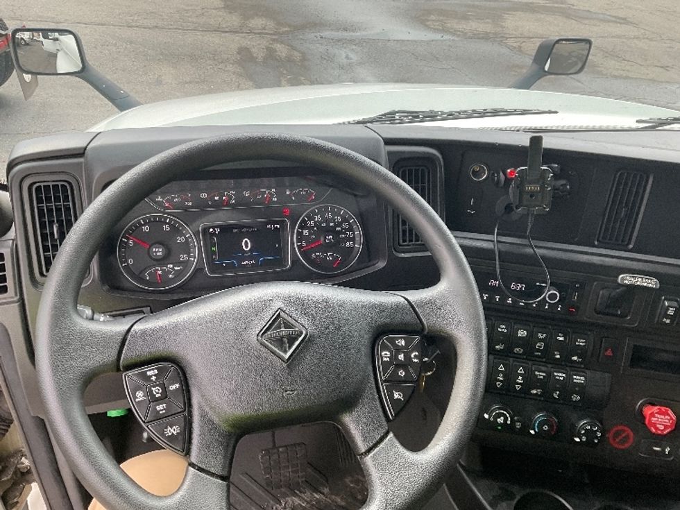 Sleeper Tractor-Heavy Duty Tractors-International-2023-LT625-Fredonia-NY-447,685\n\t\tmiles-$ 61,000 - Image 11