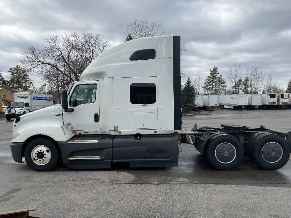 Sleeper Tractor-Heavy Duty Tractors-International-2023-LT625-Fredonia-NY-447,685\n\t\tmiles-$ 61,000 - Image 4