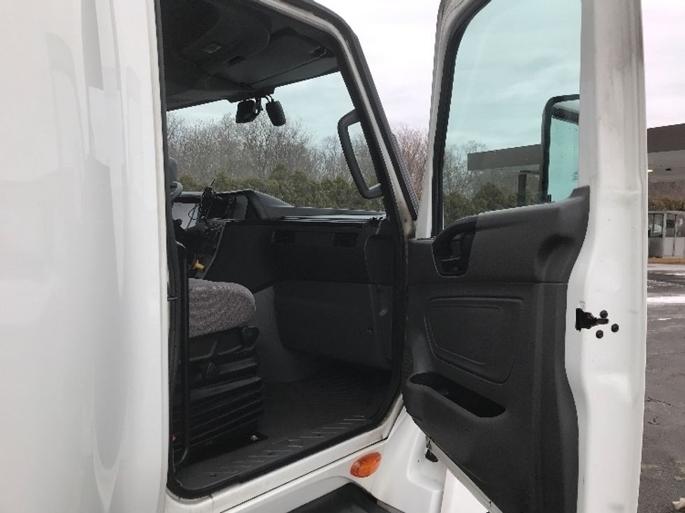 Sleeper Tractor-Heavy Duty Tractors-International-2023-LT625-Fredonia-NY-503,633\n\t\tmiles-$ 54,750 - Image 13