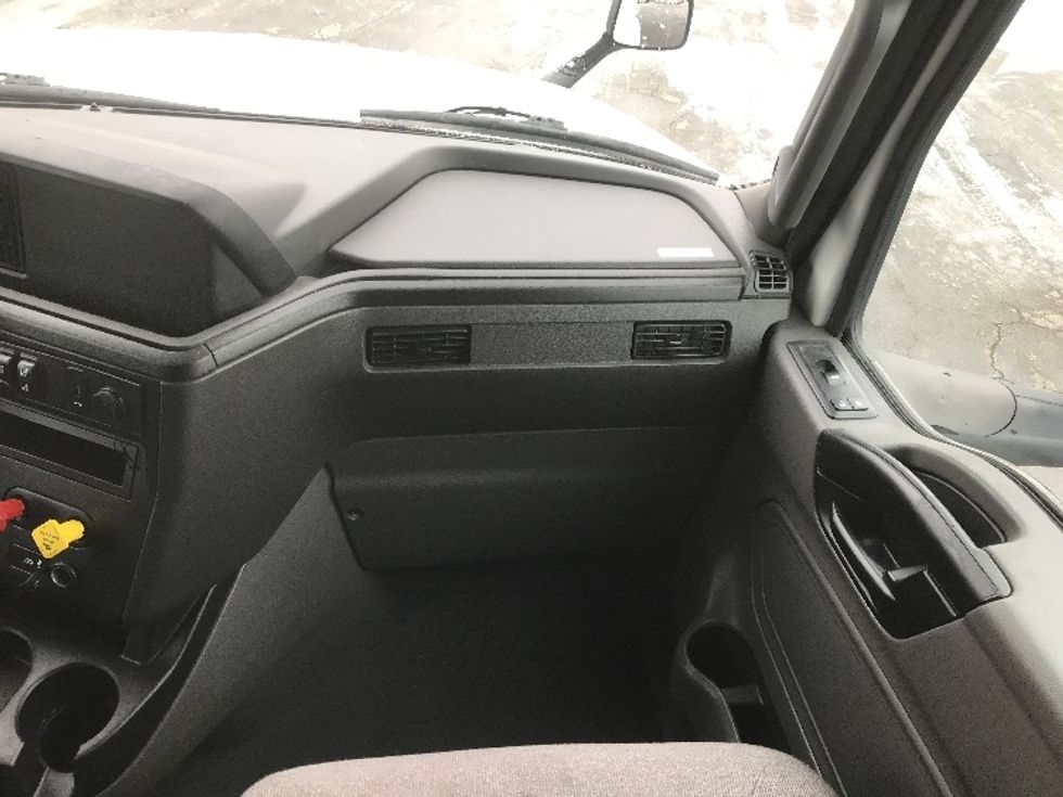 Sleeper Tractor-Heavy Duty Tractors-International-2023-LT625-Fredonia-NY-503,633\n\t\tmiles-$ 54,750 - Image 14