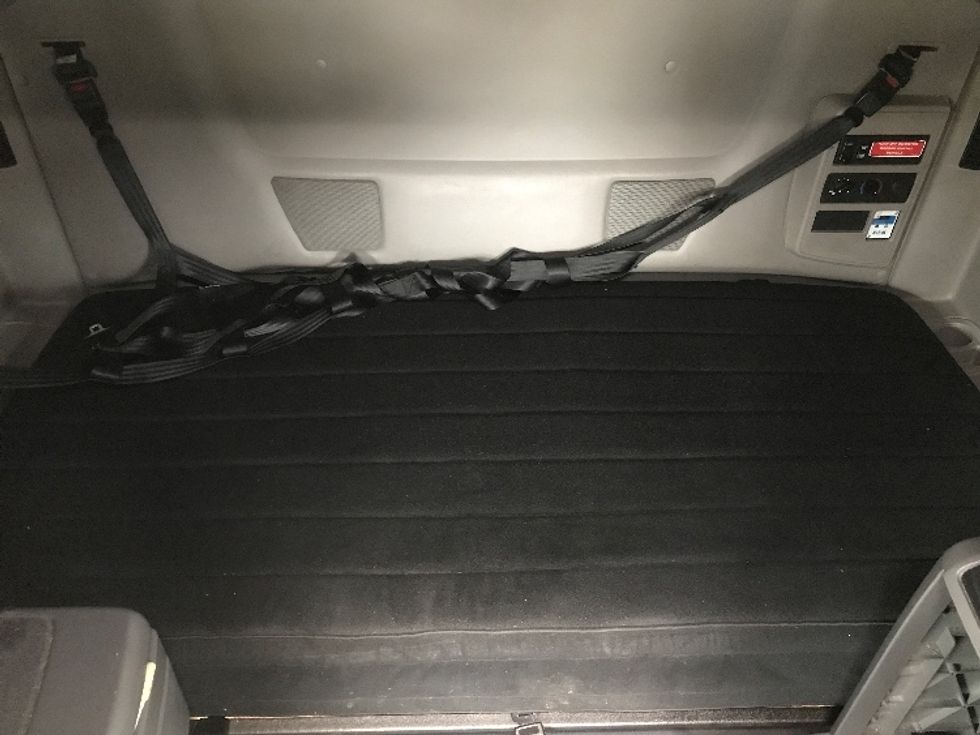 Sleeper Tractor-Heavy Duty Tractors-International-2023-LT625-Fredonia-NY-503,633\n\t\tmiles-$ 54,750 - Image 16