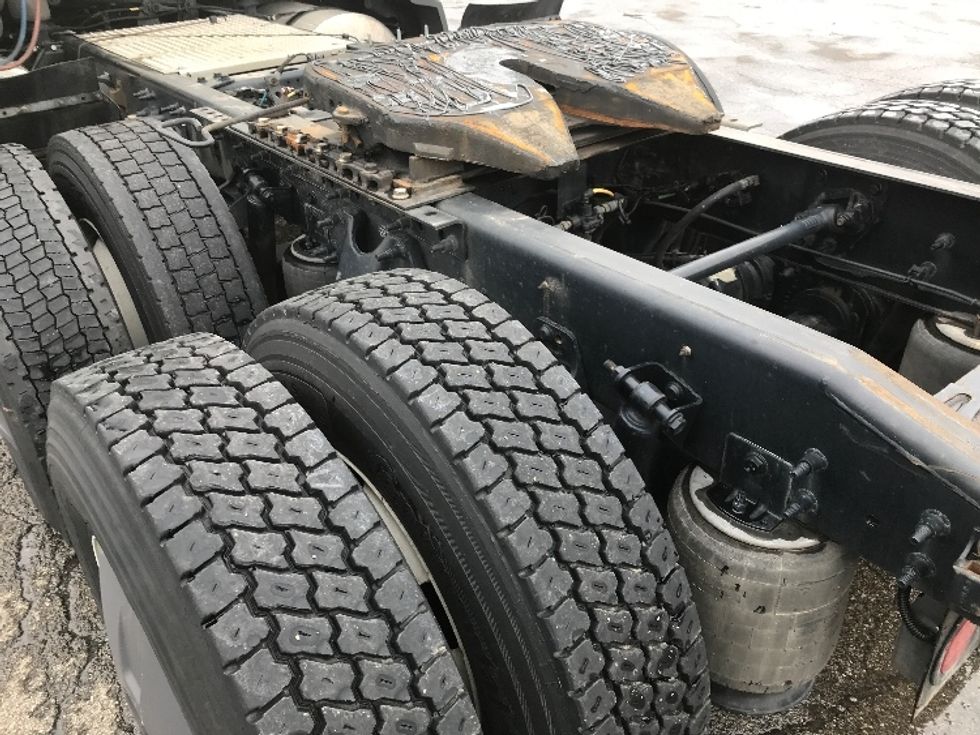 Sleeper Tractor-Heavy Duty Tractors-International-2023-LT625-Fredonia-NY-503,633\n\t\tmiles-$ 54,750 - Image 23