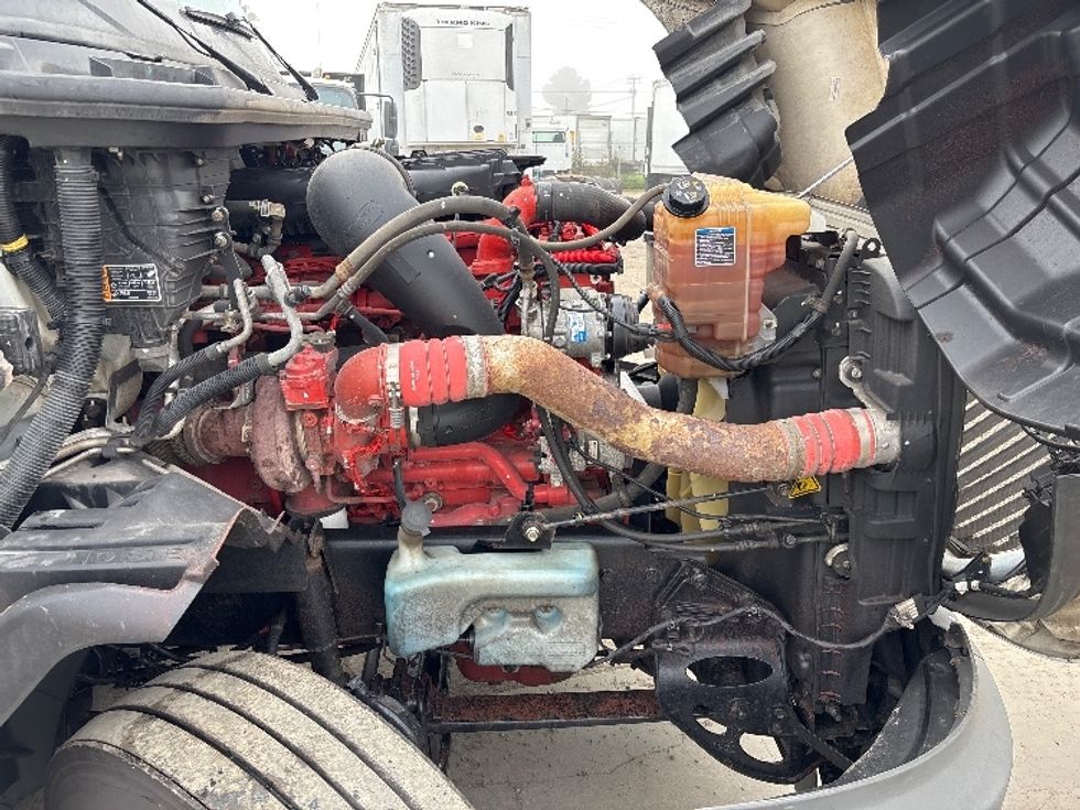 Sleeper Tractor-Heavy Duty Tractors-International-2023-LT625-Fresno-CA-605,872\n\t\tmiles-$ 51,500 - Image 19