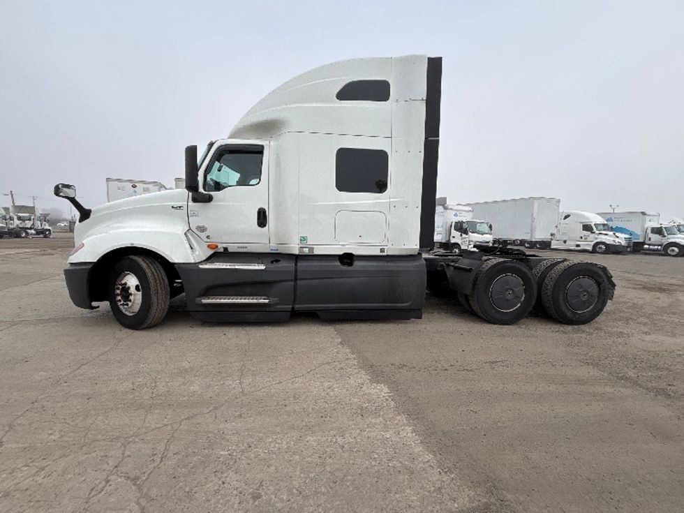 Sleeper Tractor-Heavy Duty Tractors-International-2023-LT625-Fresno-CA-605,872\n\t\tmiles-$ 51,500 - Image 4