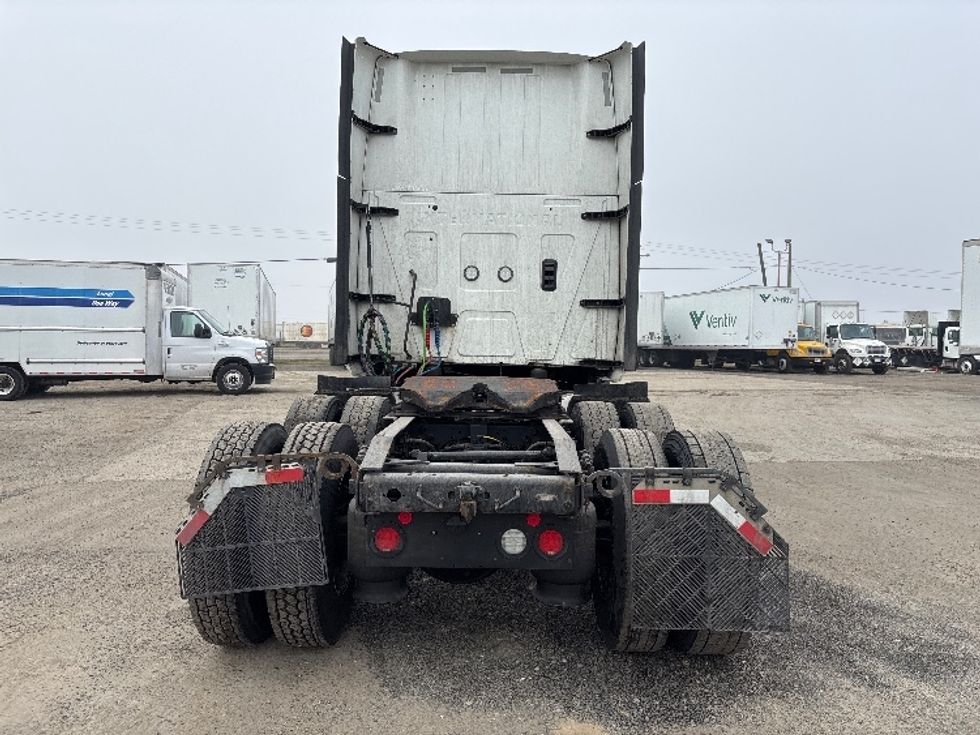Sleeper Tractor-Heavy Duty Tractors-International-2023-LT625-Fresno-CA-605,872\n\t\tmiles-$ 51,500 - Image 6