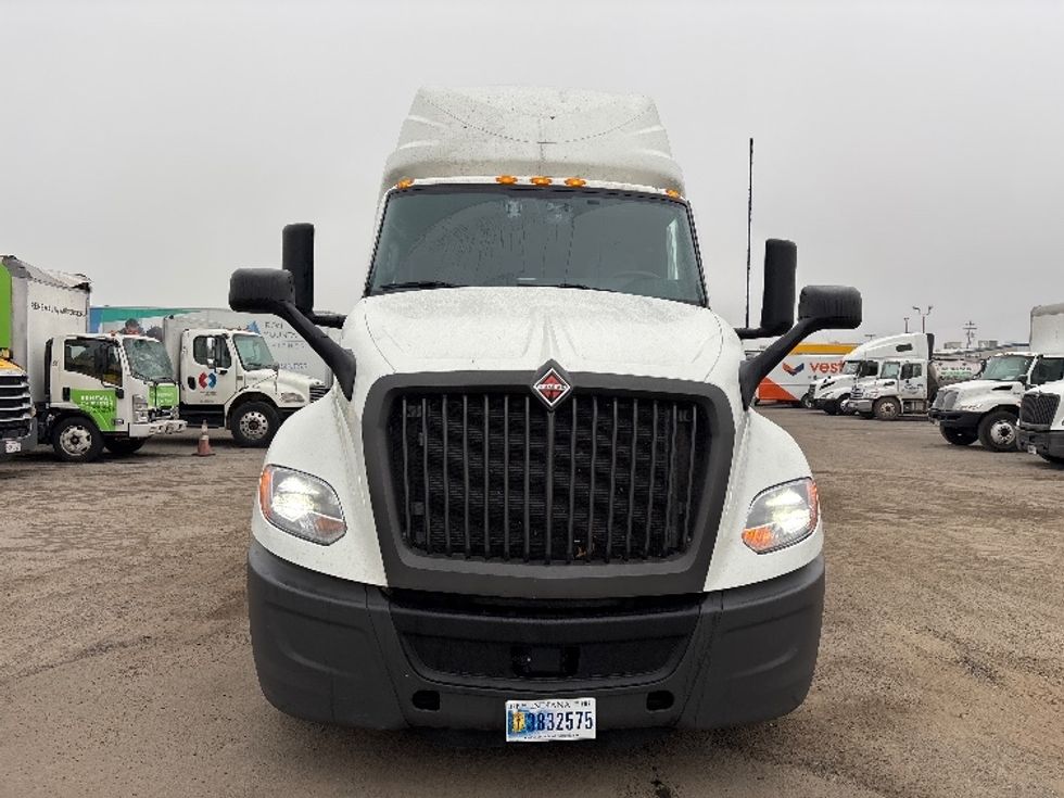 Sleeper Tractor-Heavy Duty Tractors-International-2023-LT625-Fresno-CA-623,705\n\t\tmiles-$ 51,750 - Image 2