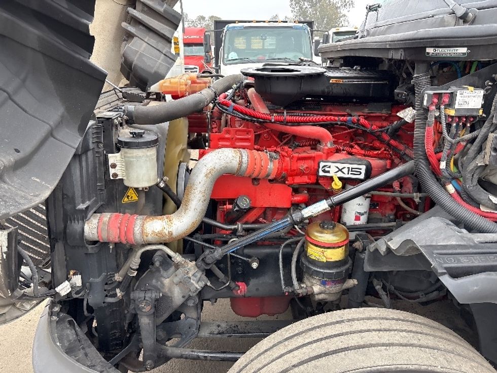 Sleeper Tractor-Heavy Duty Tractors-International-2023-LT625-Fresno-CA-623,705\n\t\tmiles-$ 51,750 - Image 21