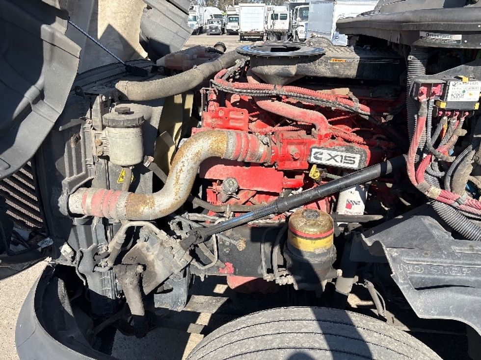 Sleeper Tractor-Heavy Duty Tractors-International-2023-LT625-Fresno-CA-636,478\n\t\tmiles-$ 48,000 - Image 20