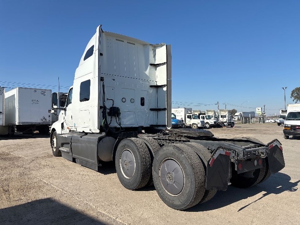 Sleeper Tractor-Heavy Duty Tractors-International-2023-LT625-Fresno-CA-636,478\n\t\tmiles-$ 48,000 - Image 5