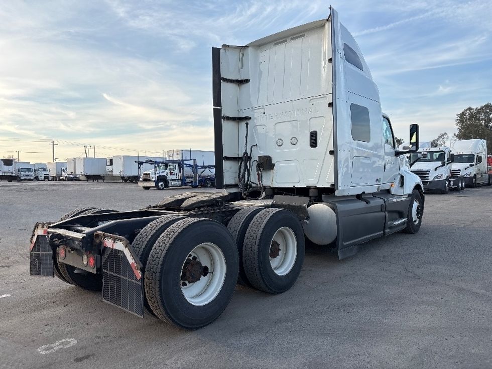 Sleeper Tractor-Heavy Duty Tractors-International-2023-LT625-Fresno-CA-691,045\n\t\tmiles-$ 42,250 - Image 7