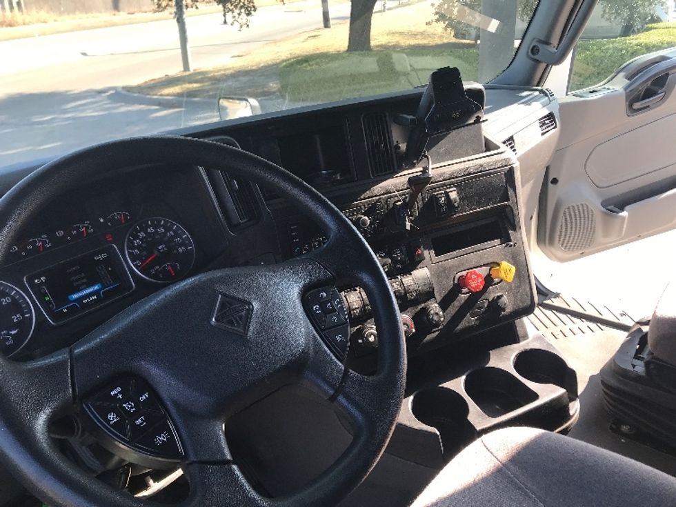 Sleeper Tractor-Heavy Duty Tractors-International-2023-LT625-Garland-TX-513,494\n\t\tmiles-$ 59,000 - Image 10