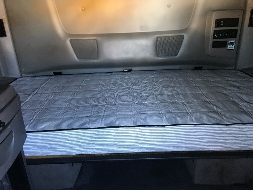 Sleeper Tractor-Heavy Duty Tractors-International-2023-LT625-Garland-TX-513,494\n\t\tmiles-$ 59,000 - Image 16