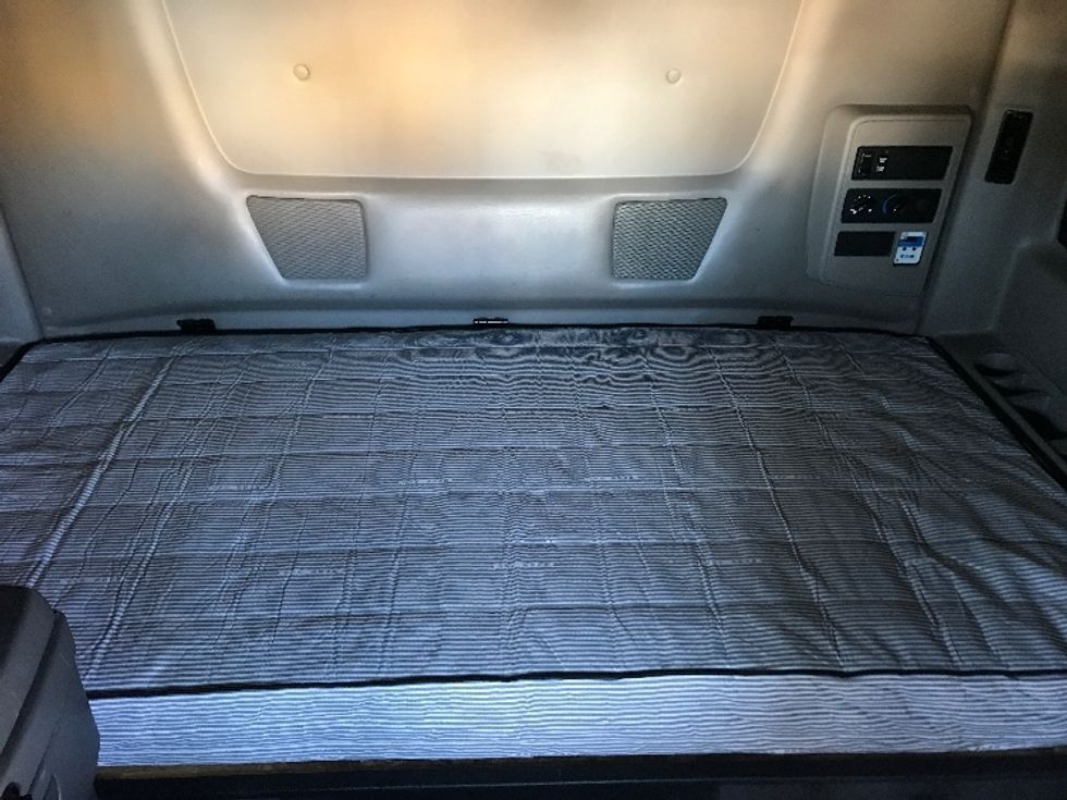 Sleeper Tractor-Heavy Duty Tractors-International-2023-LT625-Garland-TX-513,494\n\t\tmiles-$ 59,000 - Image 17