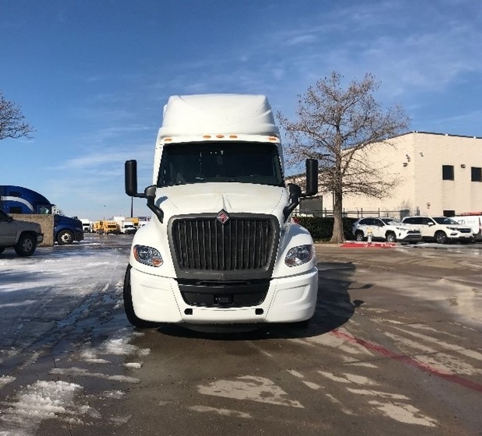 Sleeper Tractor-Heavy Duty Tractors-International-2023-LT625-Garland-TX-513,494\n\t\tmiles-$ 59,000 - Image 2