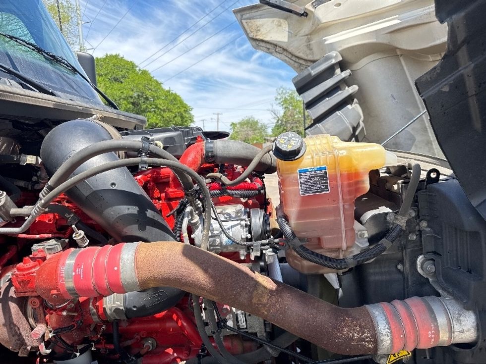 Sleeper Tractor-Heavy Duty Tractors-International-2023-LT625-Garland-TX-735,710\n\t\tmiles-$ 37,500 - Image 20