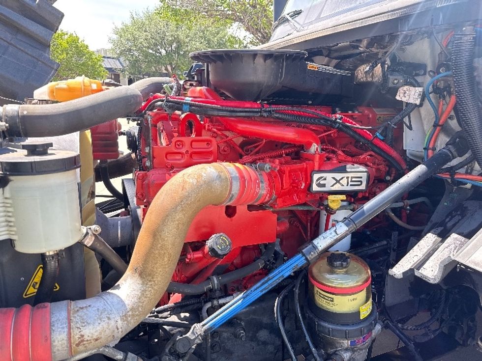 Sleeper Tractor-Heavy Duty Tractors-International-2023-LT625-Garland-TX-735,710\n\t\tmiles-$ 37,500 - Image 21