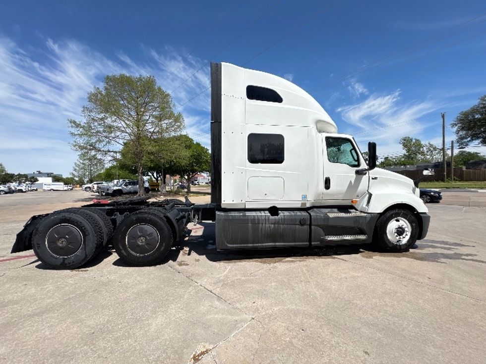 Sleeper Tractor-Heavy Duty Tractors-International-2023-LT625-Garland-TX-735,710\n\t\tmiles-$ 37,500 - Image 8