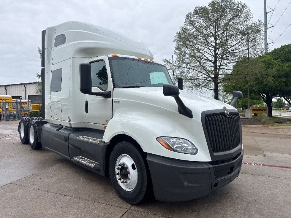 Sleeper Tractor-Heavy Duty Tractors-International-2023-LT625-Garland-TX-768,786\n\t\tmiles-$ 35,500 - Image 1