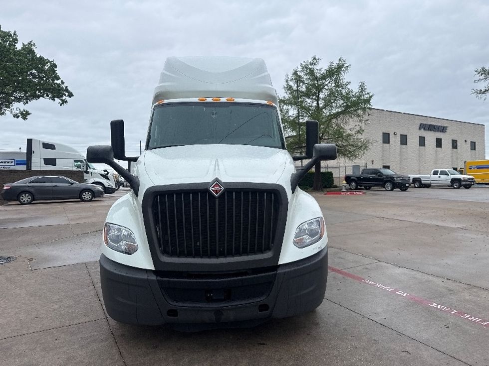 Sleeper Tractor-Heavy Duty Tractors-International-2023-LT625-Garland-TX-768,786\n\t\tmiles-$ 35,500 - Image 2