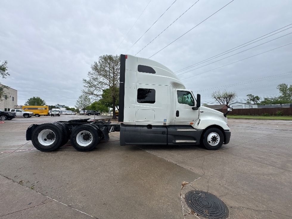Sleeper Tractor-Heavy Duty Tractors-International-2023-LT625-Garland-TX-768,786\n\t\tmiles-$ 35,500 - Image 8