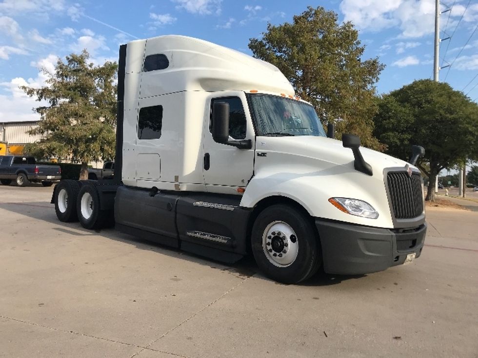 Sleeper Tractor-Heavy Duty Tractors-International-2023-LT625-Garland-TX-806,790\n\t\tmiles-$ 38,000 - Image 1