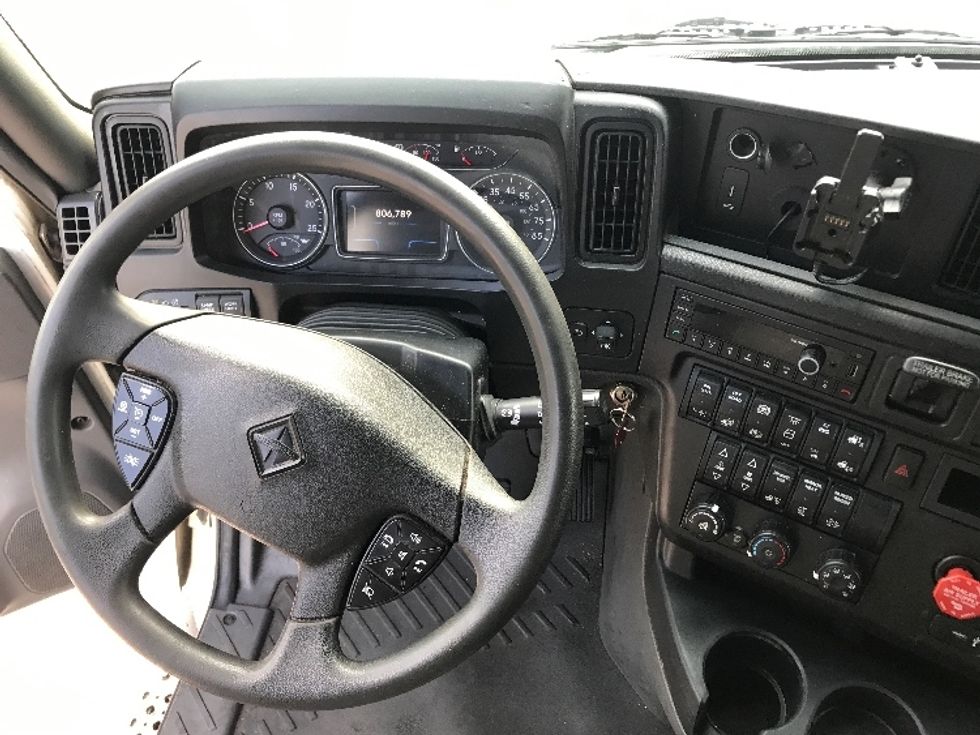 Sleeper Tractor-Heavy Duty Tractors-International-2023-LT625-Garland-TX-806,790\n\t\tmiles-$ 38,000 - Image 11
