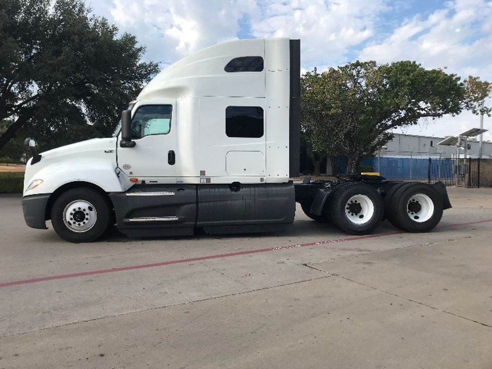 Sleeper Tractor-Heavy Duty Tractors-International-2023-LT625-Garland-TX-806,790\n\t\tmiles-$ 38,000 - Image 4