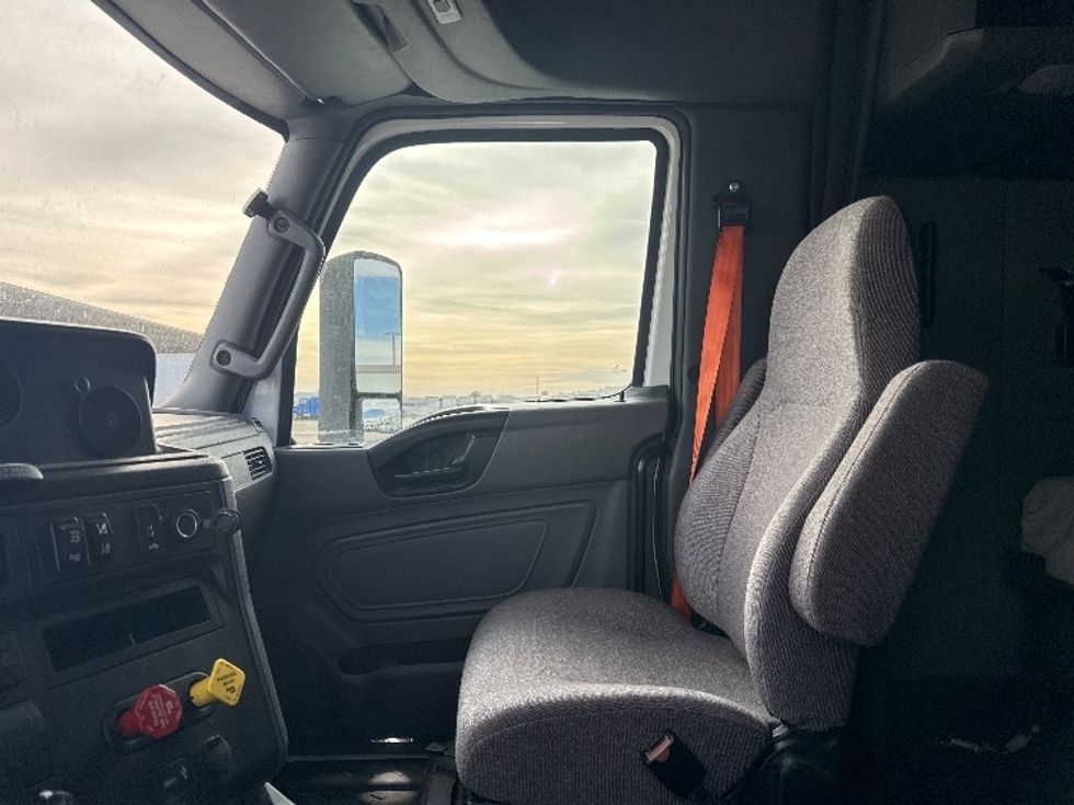 Sleeper Tractor-Heavy Duty Tractors-International-2023-LT625-Greeley-CO-530,000\n\t\tmiles-$ 58,500 - Image 10