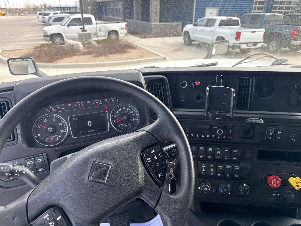 Sleeper Tractor-Heavy Duty Tractors-International-2023-LT625-Greeley-CO-530,000\n\t\tmiles-$ 58,500 - Image 11
