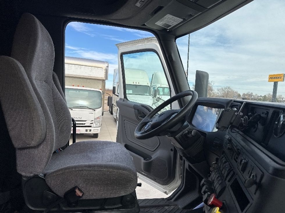 Sleeper Tractor-Heavy Duty Tractors-International-2023-LT625-Greeley-CO-530,000\n\t\tmiles-$ 58,500 - Image 15