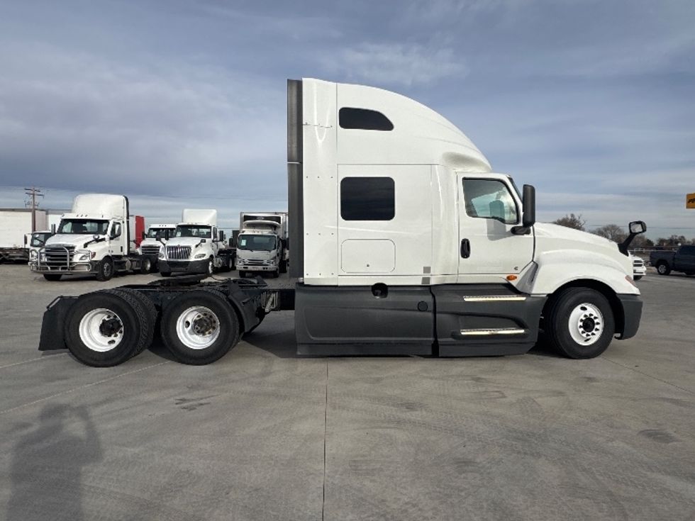 Sleeper Tractor-Heavy Duty Tractors-International-2023-LT625-Greeley-CO-530,000\n\t\tmiles-$ 58,500 - Image 8
