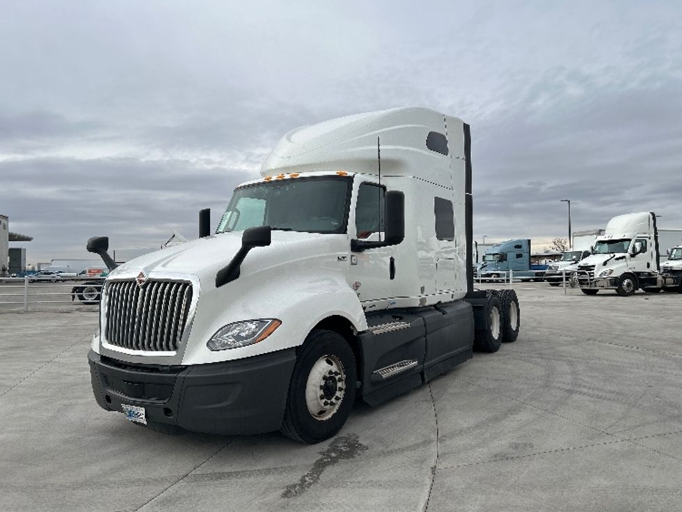 Sleeper Tractor-Heavy Duty Tractors-International-2023-LT625-Greeley-CO-600,911\n\t\tmiles-$ 51,000 - Image 3