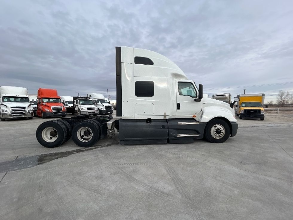 Sleeper Tractor-Heavy Duty Tractors-International-2023-LT625-Greeley-CO-600,911\n\t\tmiles-$ 51,000 - Image 8